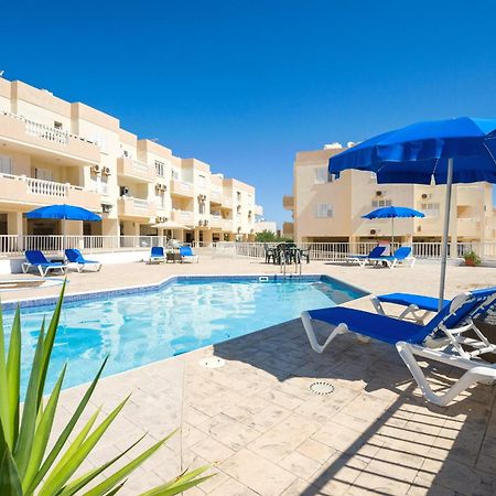 Sofia Apartment 700M Away From The Beach Paralimni Exterior photo