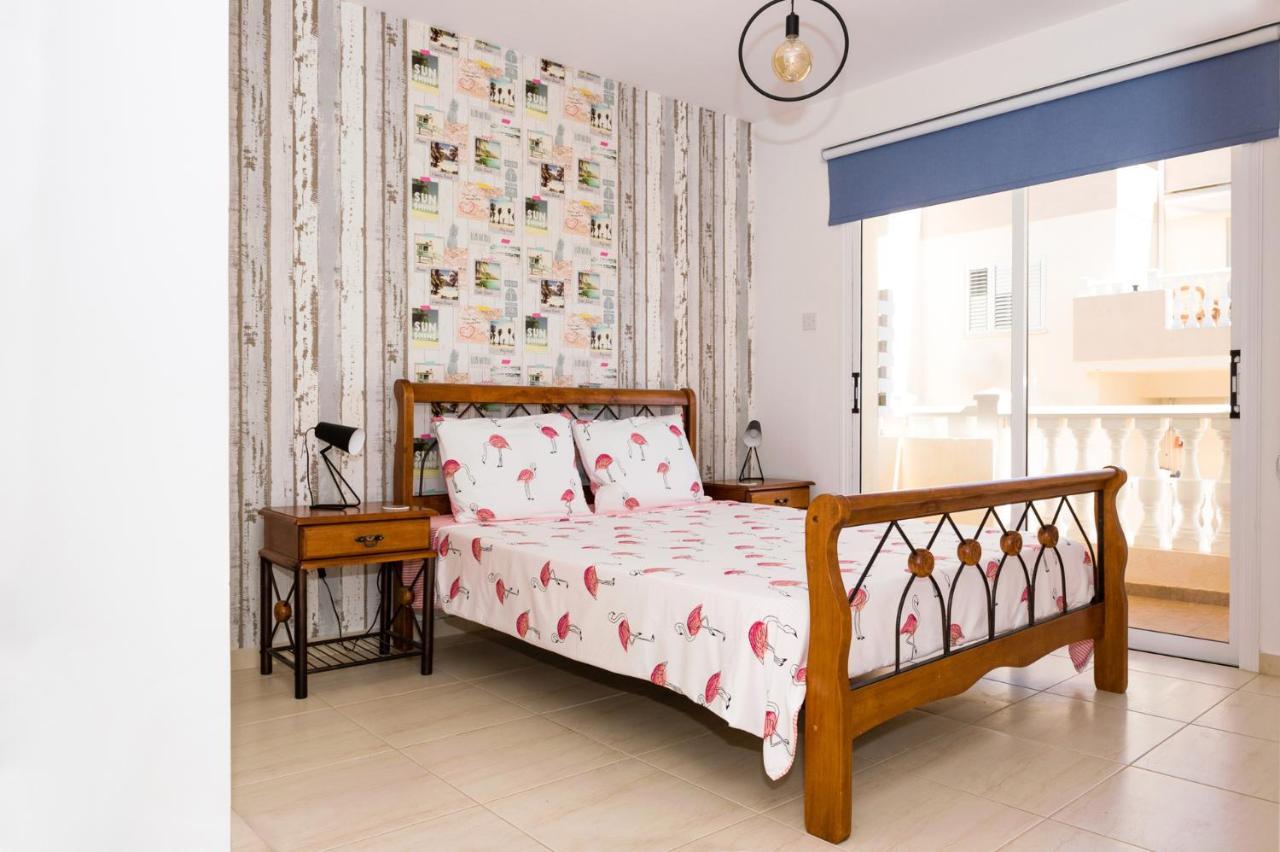 Sofia Apartment 700M Away From The Beach Paralimni Exterior photo