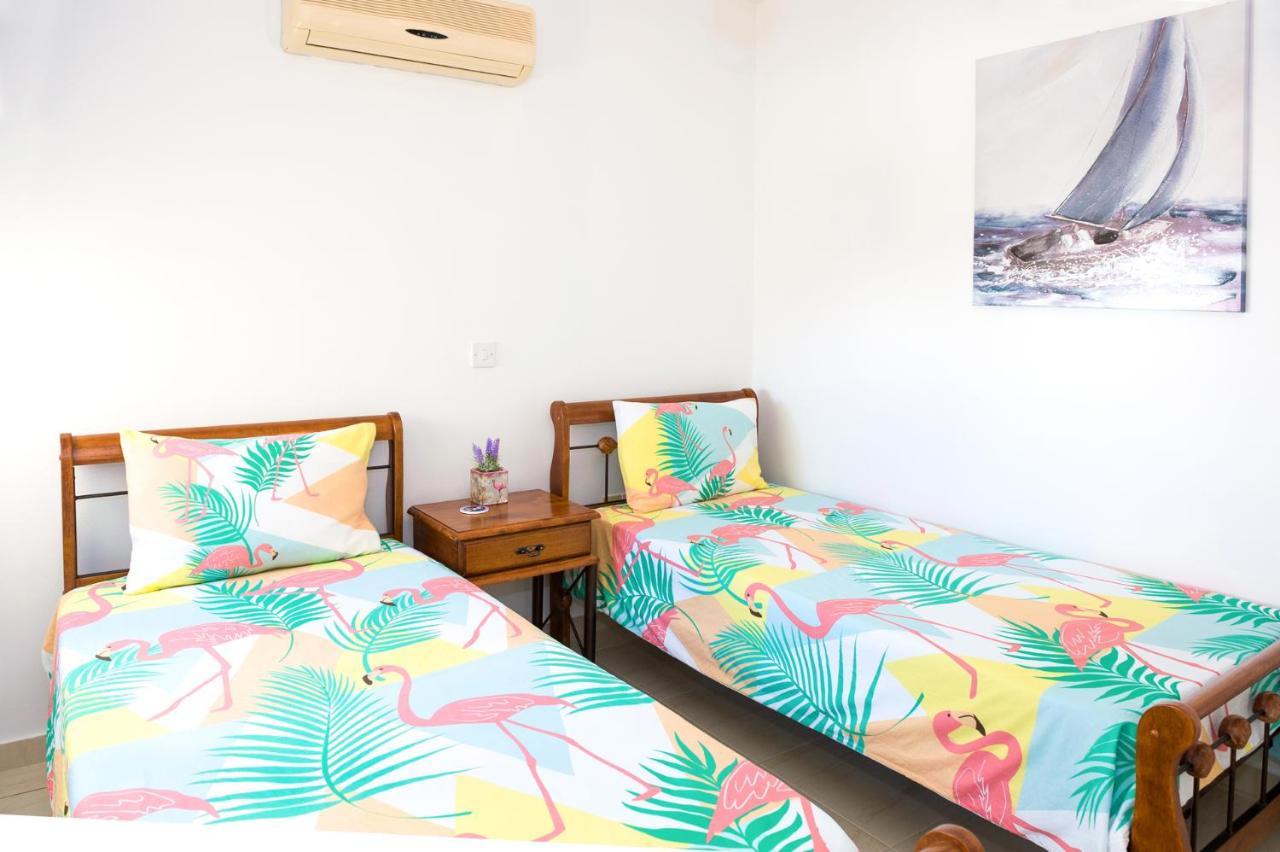 Sofia Apartment 700M Away From The Beach Paralimni Exterior photo