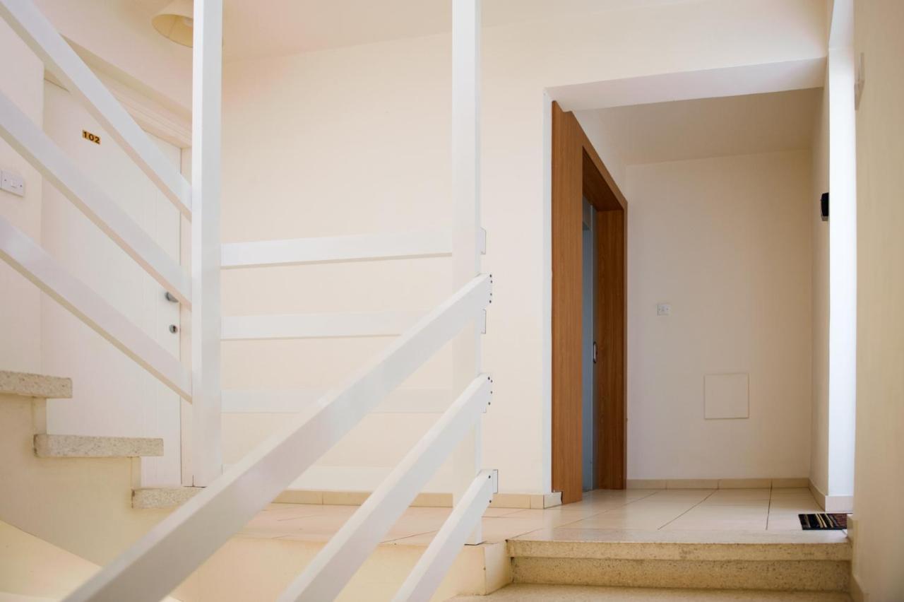 Sofia Apartment 700M Away From The Beach Paralimni Exterior photo
