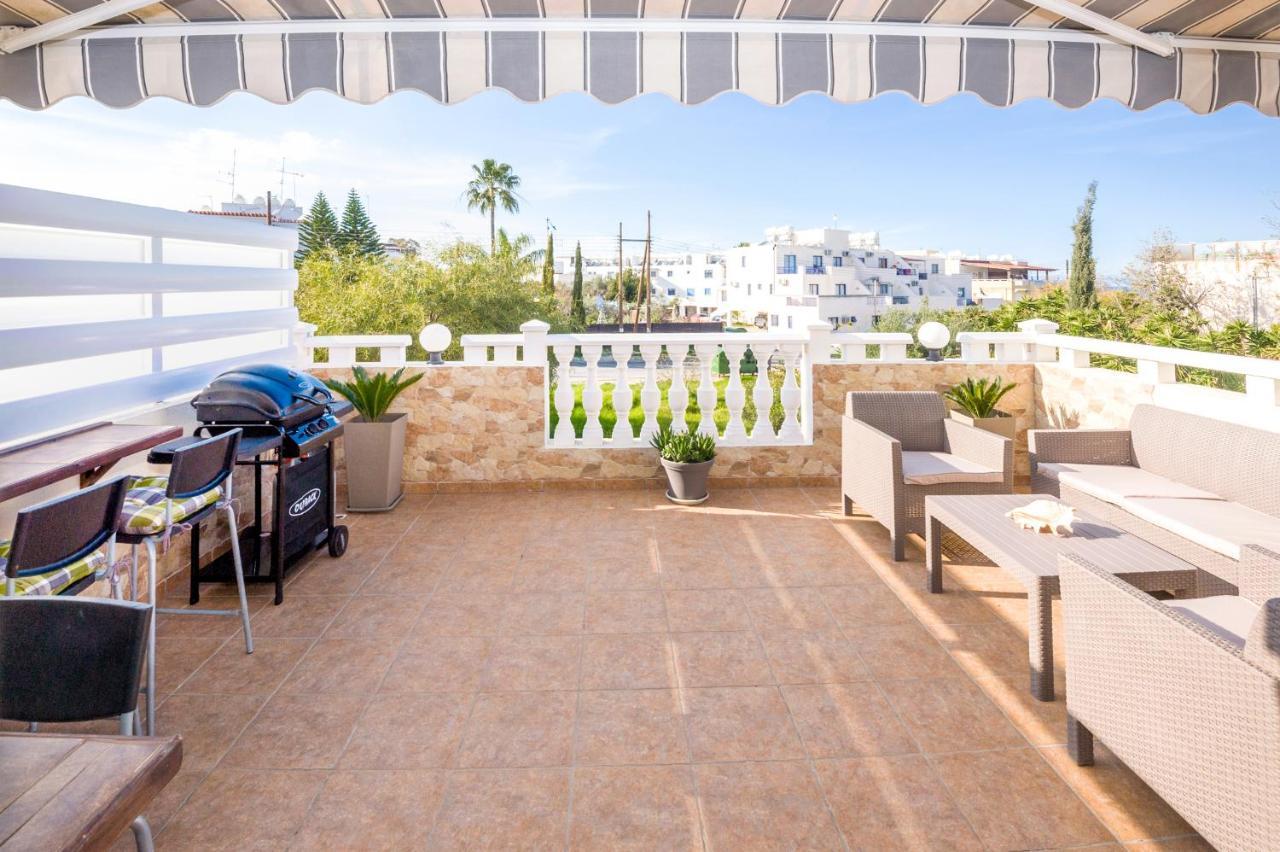 Sofia Apartment 700M Away From The Beach Paralimni Exterior photo